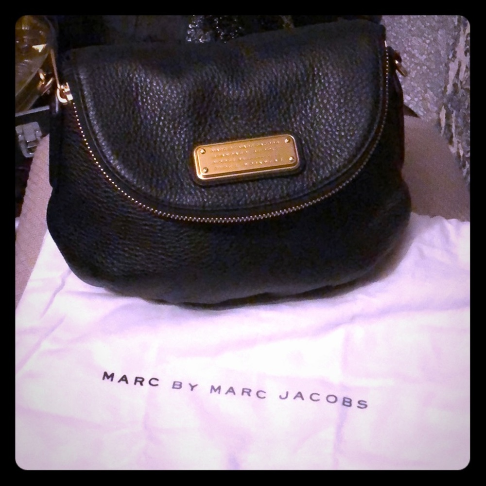 Marc Jacob black leather crossbody bag
